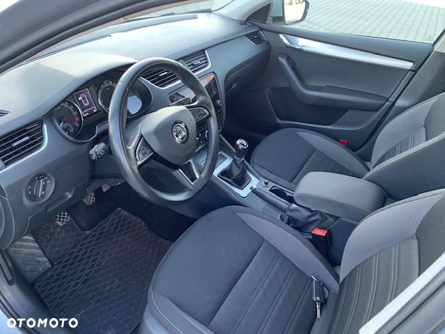 Skoda Octavia 1.6 TDI SCR Ambition - 3
