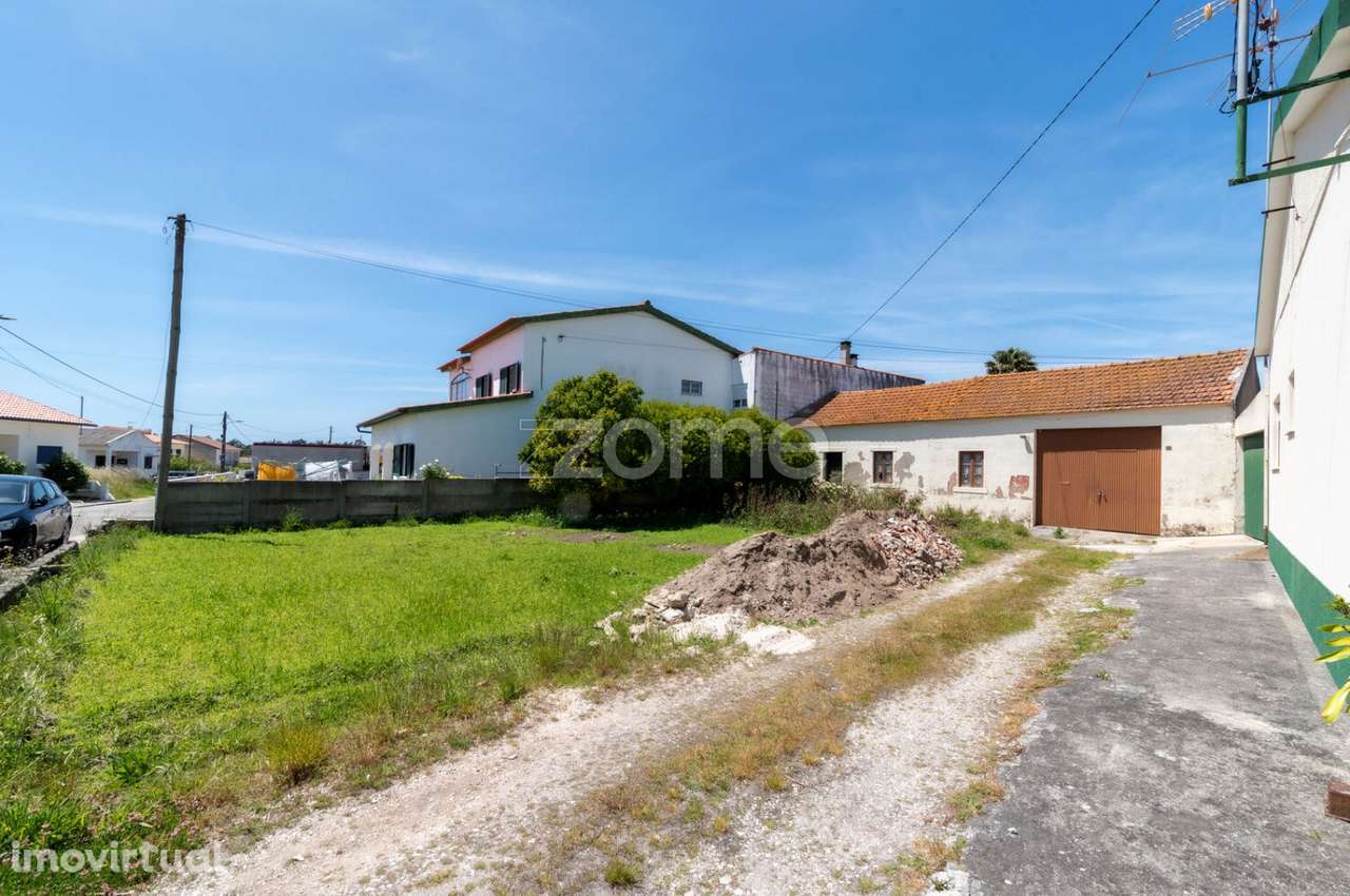 Moradia p/ Recuperar | Tranquilidade| Vista Campo - Grande imagem: 2/53