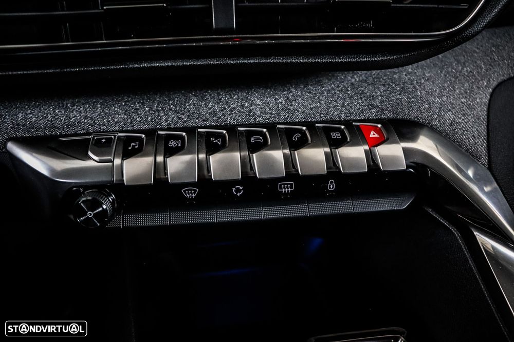 Peugeot 3008 1.6 Hybrid Allure Pack e-EAT8 - 23