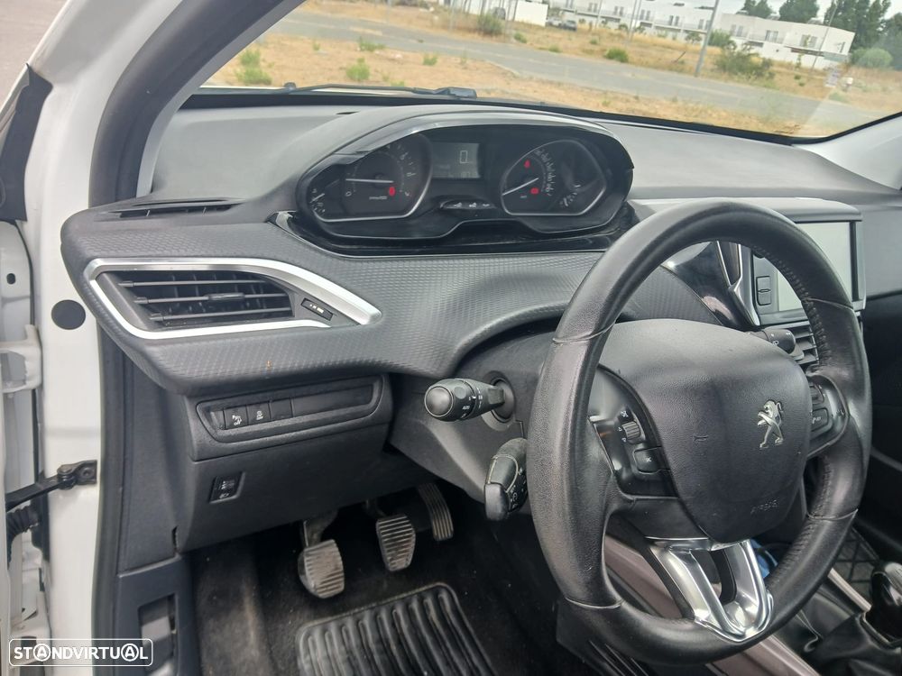 Peugeot 2008 PureTech 82 Style - 20