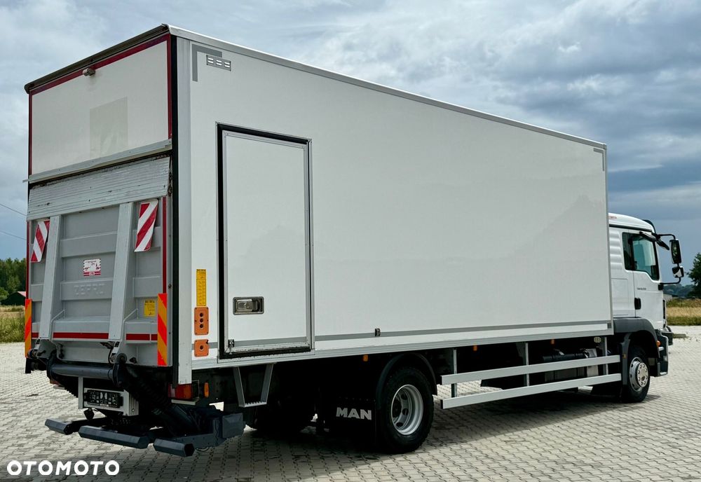 MAN TGM 12.250 / TGL / IZOTERMA / WINDA / 18 EUROPALET / SYPIALKA / AUTOMAT / 2018 ROK - 4