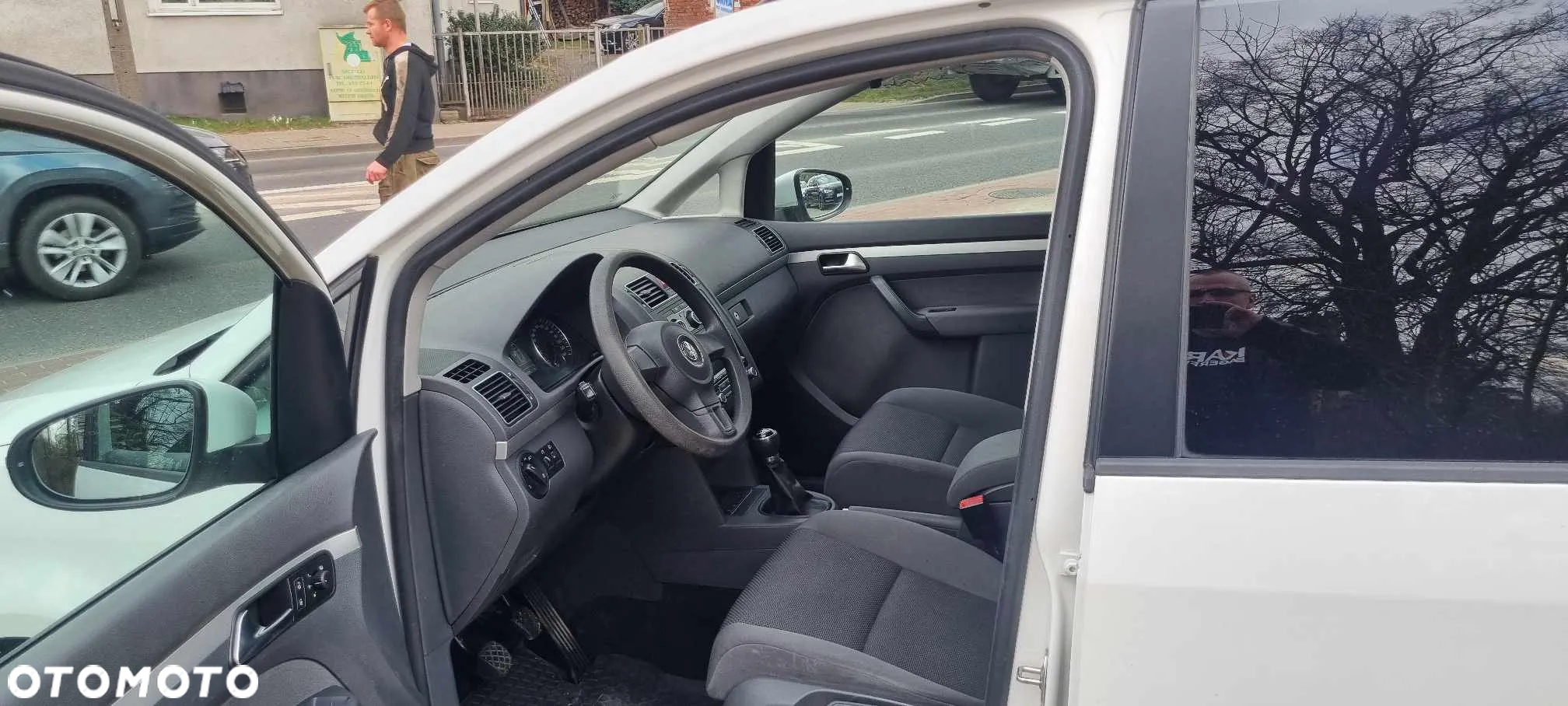 Volkswagen Touran 1.6 TDI DPF BlueMot Trendline - 12