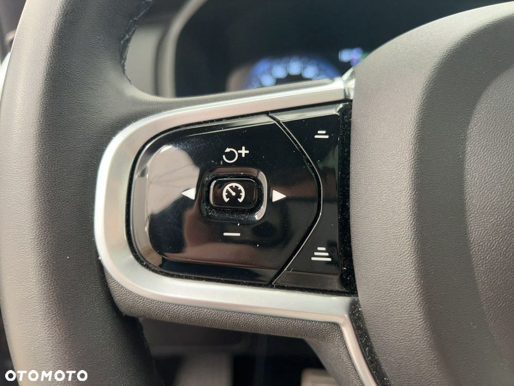 Volvo XC 90 - 24