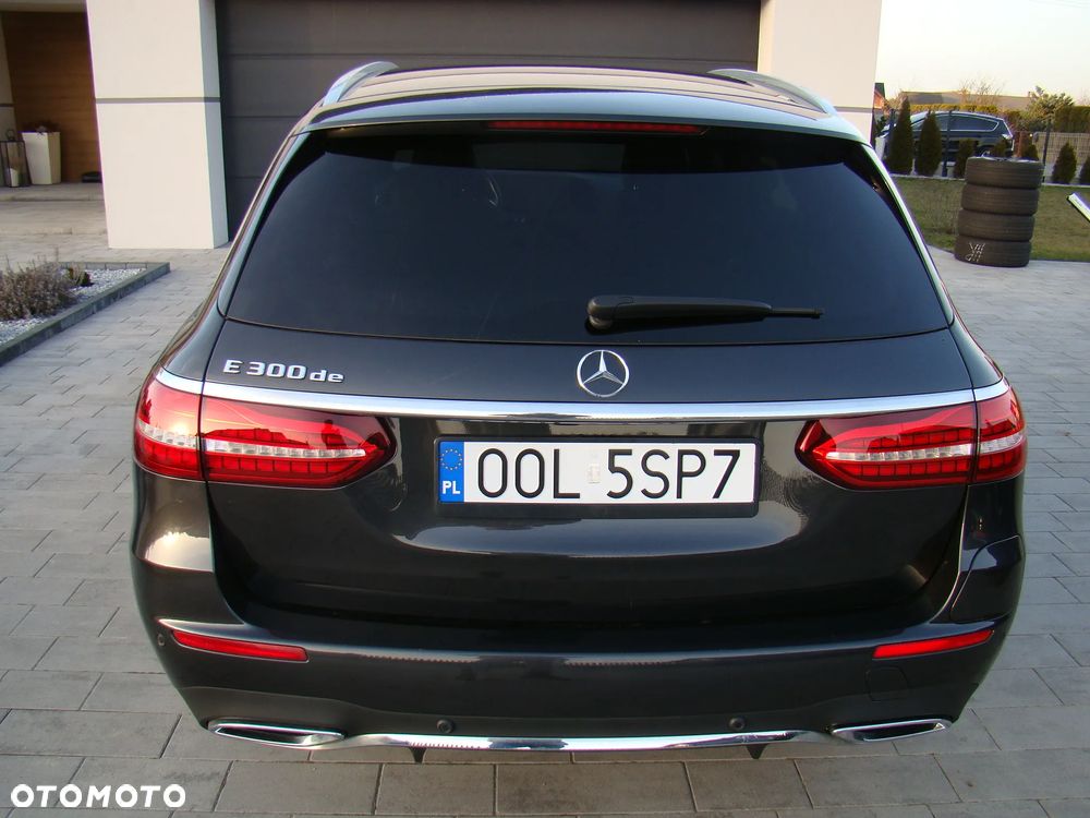 Mercedes-Benz Klasa E 300 de 9G-TRONIC AMG Line - 9