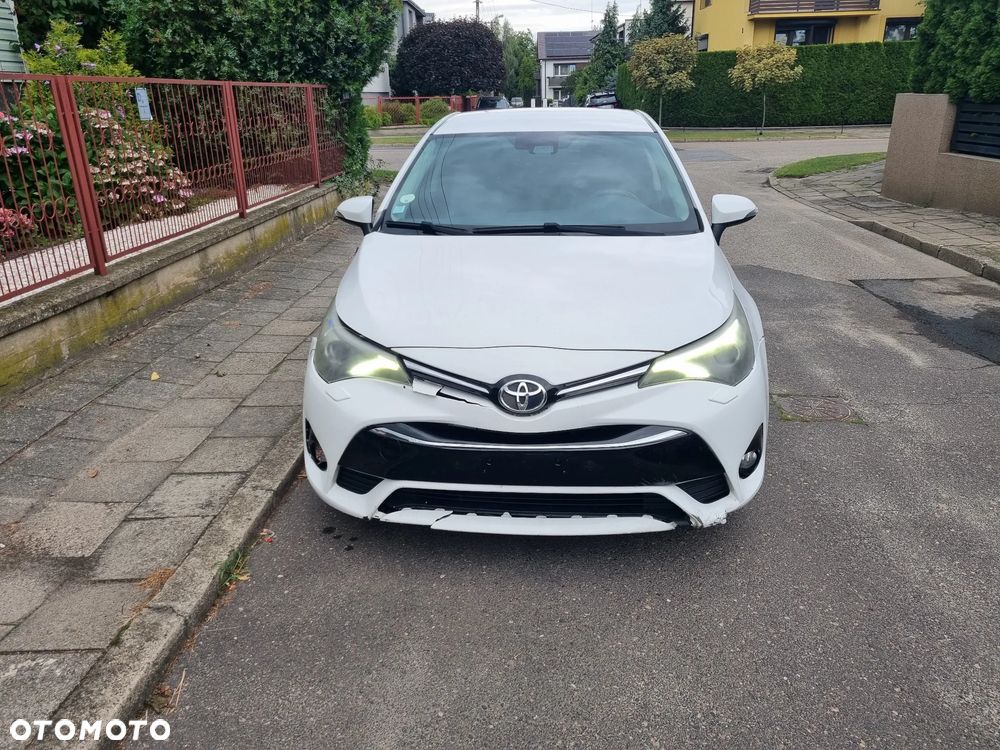 Toyota Avensis - 7