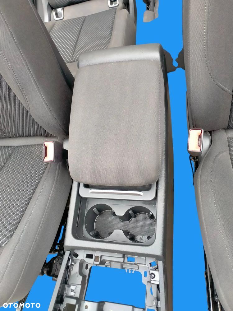 AUDI Q5 80A LIFT FOTEL FOTELE KANAPA BOCZKI TAPICERKA ISOFIX PODUSZKA - 8