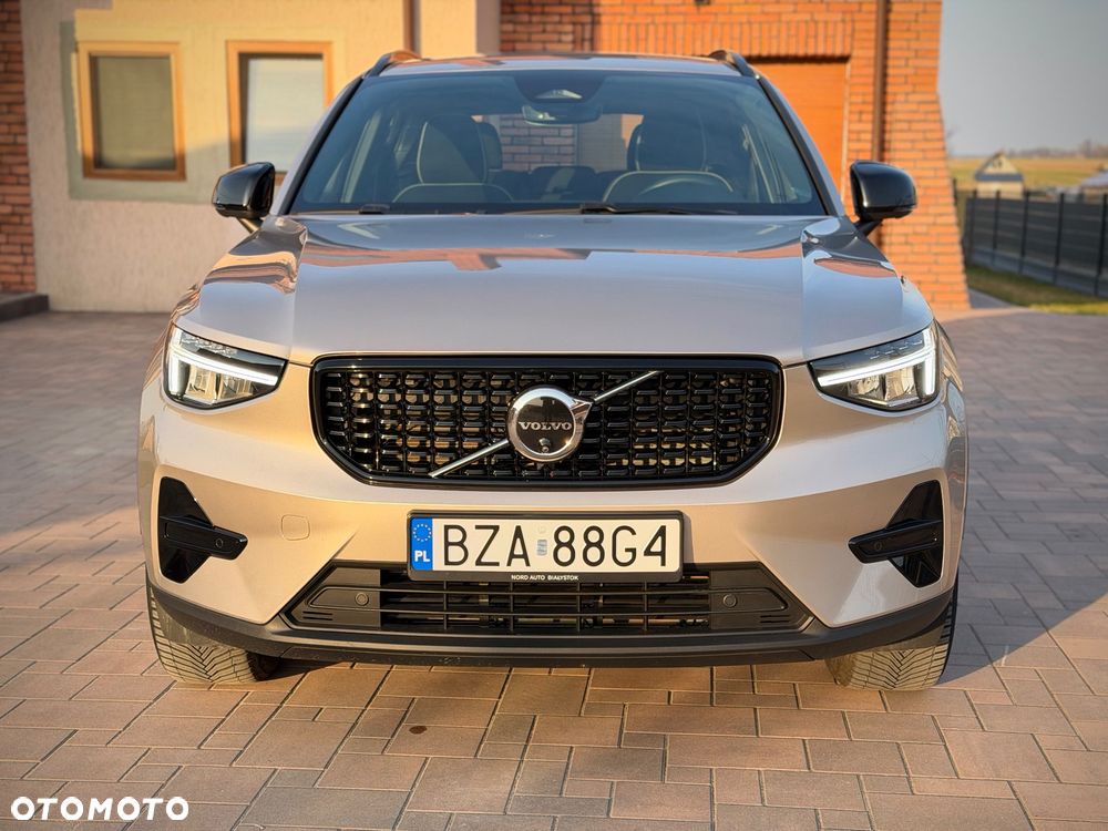 Volvo XC 40 B3 Plus Dark - 4
