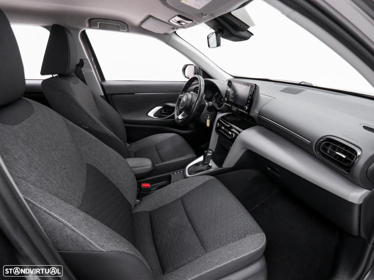 Toyota Yaris Cross 1.5 HDF Comfort - 11