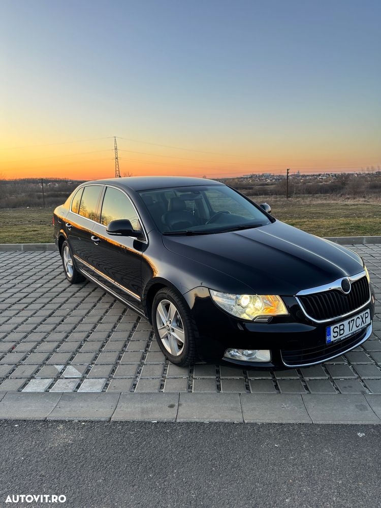 Skoda Superb 2.0 TDI DSG Ambition - 5