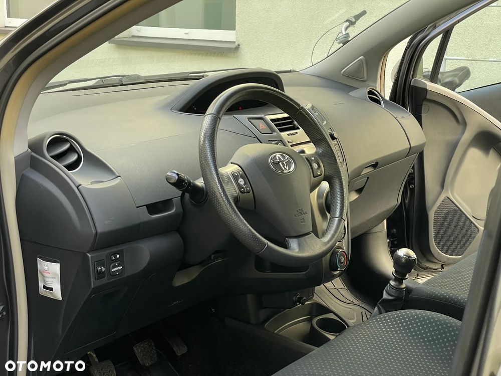 Toyota Yaris 1.33 Sol - 9
