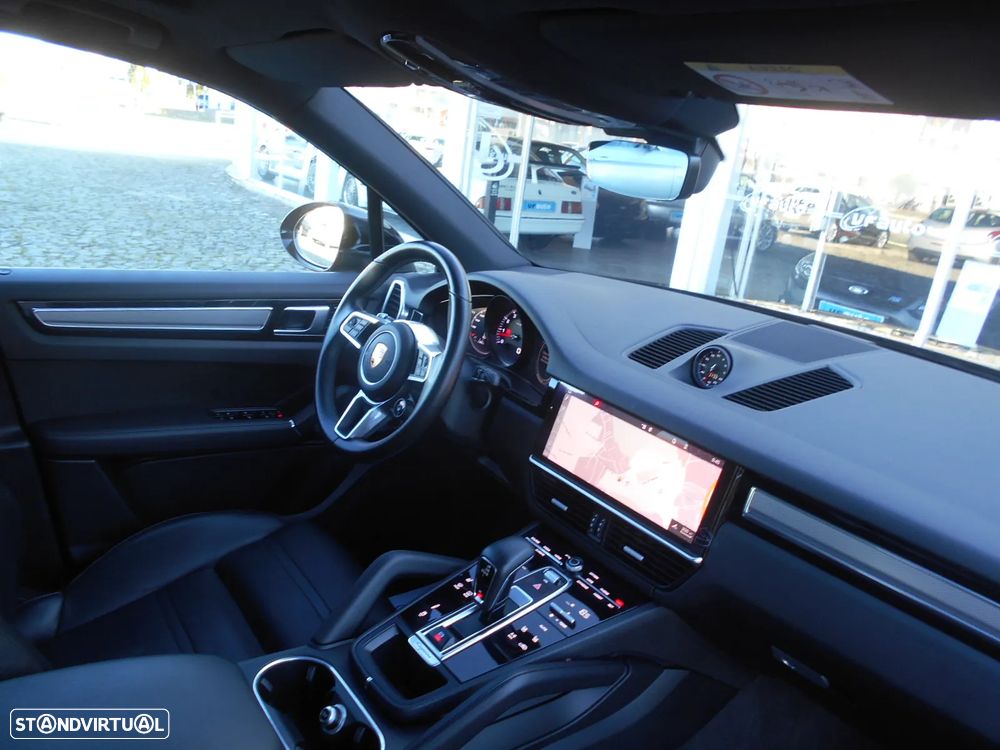 Porsche Cayenne S Platinum Edition - 37