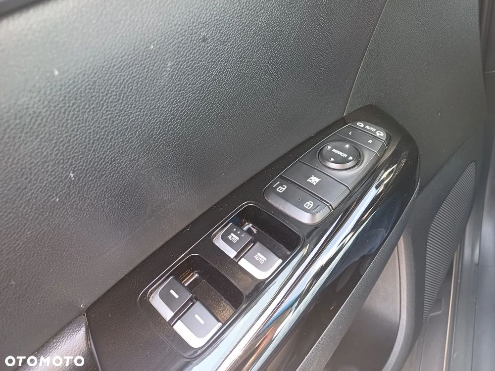 Kia Sportage 1.6 GDI L 2WD - 19