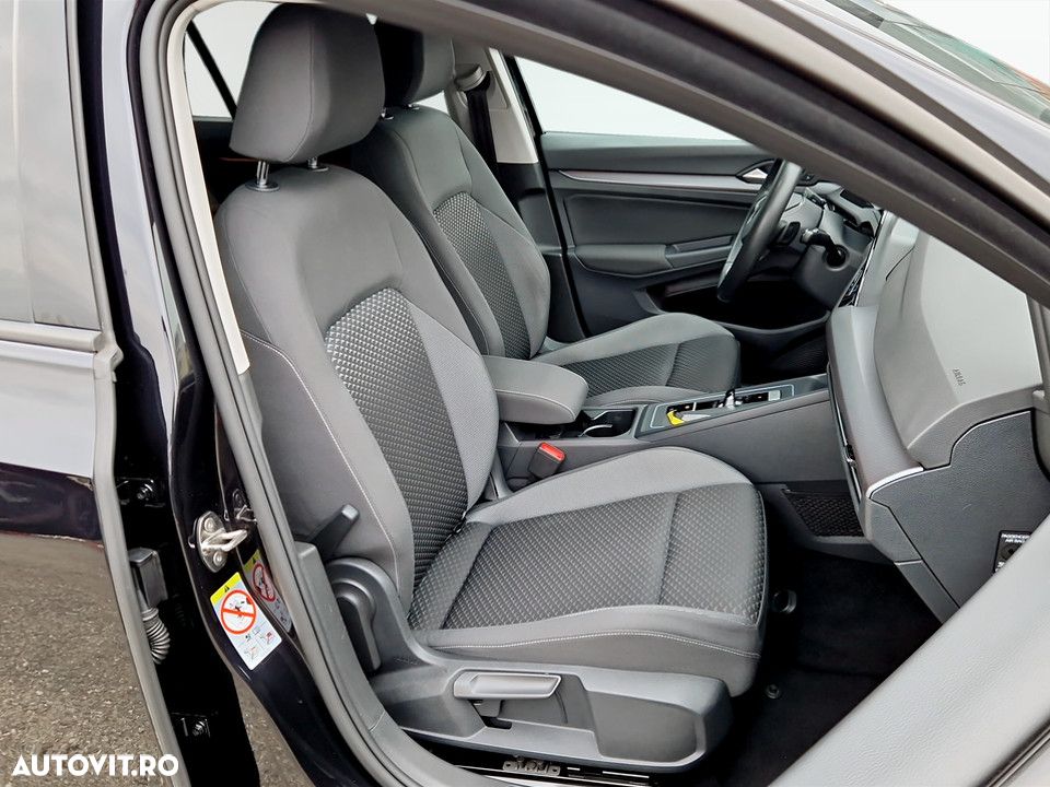 Volkswagen Golf 2.0 TDI SCR DSG Life - 12