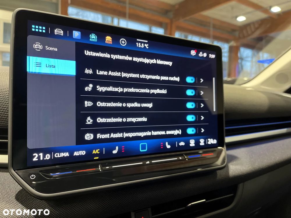 Volkswagen T-Roc 1.5 eTSI Life DSG - 20