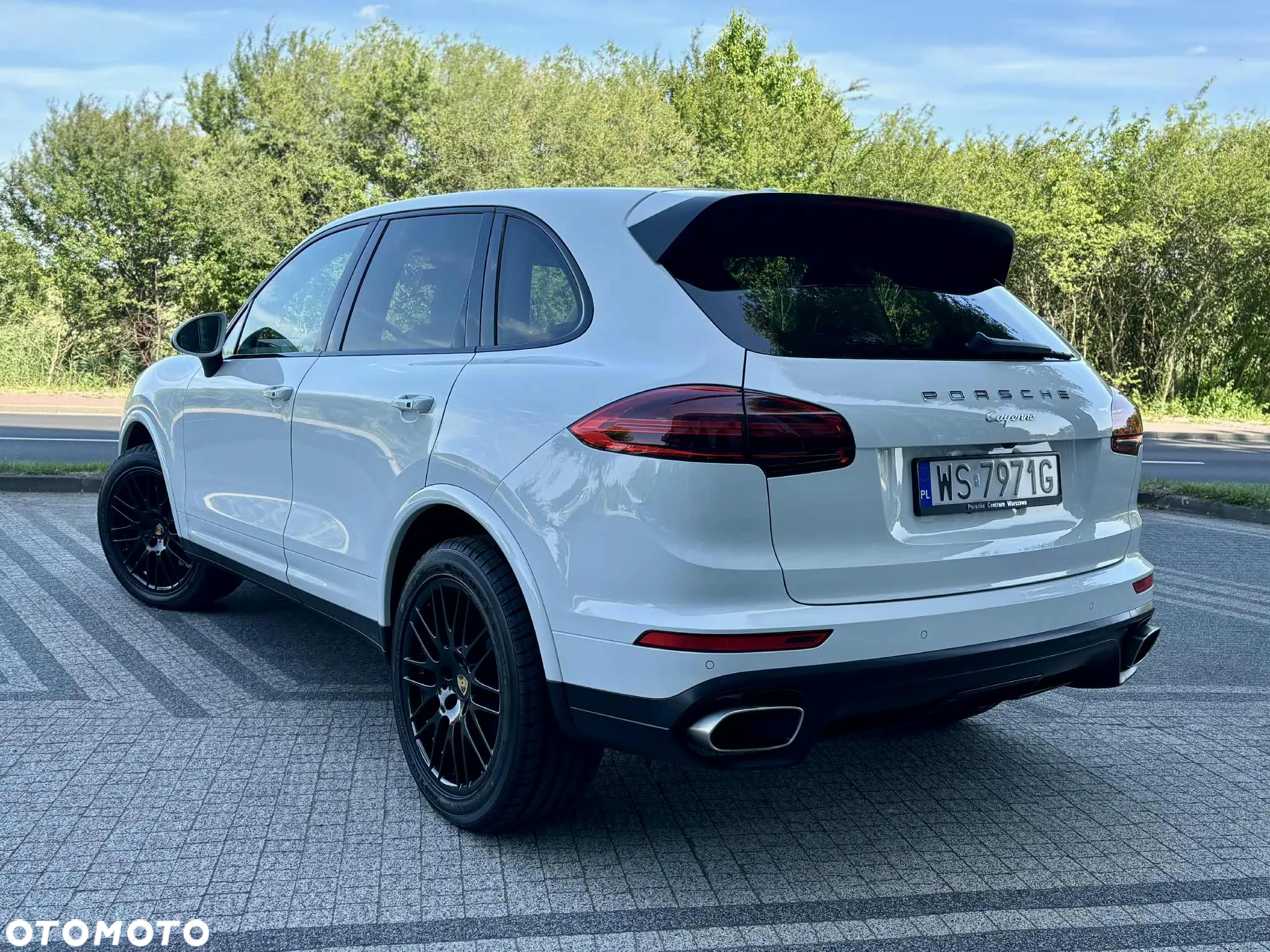 Porsche Cayenne Platinum Edition - 3