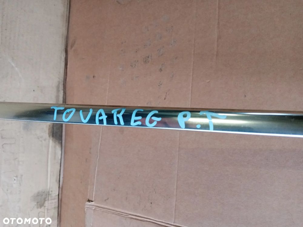 Listwa zgarniająca drzwi prawy tył VW Touareg - 3