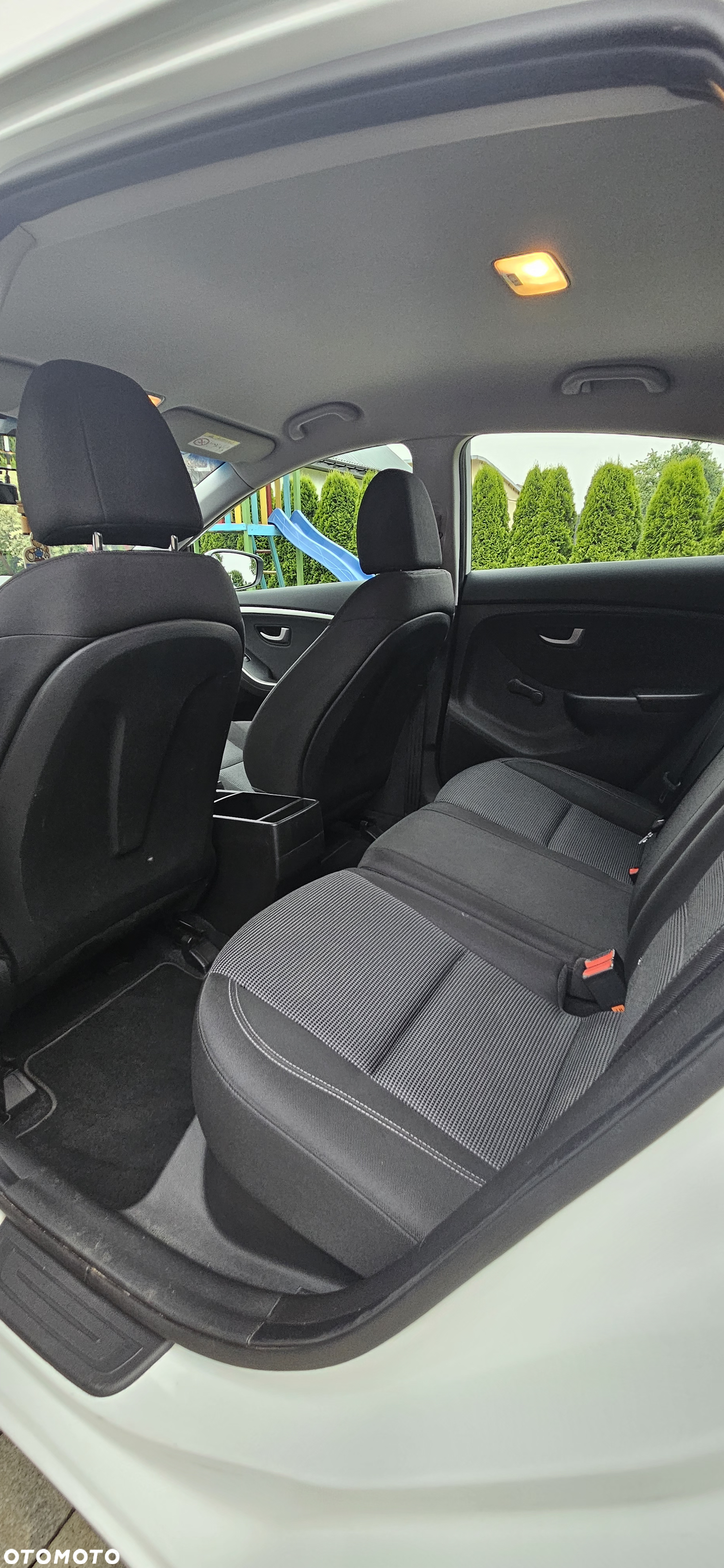 Hyundai i30 1.6 CRDi BlueDrive Classic DCT - 11