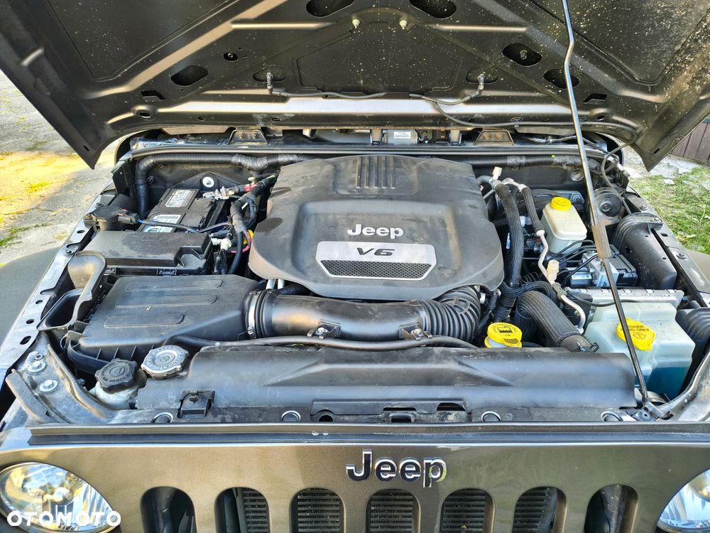 Jeep Wrangler - 30