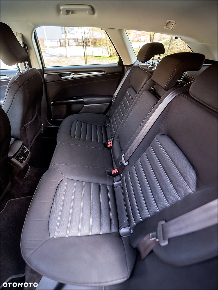 Ford Mondeo - 8