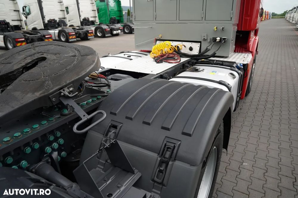 Scania R 580 / V8 / 6x4 / GVM: 95.000 KG / I-PARK COOL/ OPTICRUISE / REMORCĂ TRACTOR 3 AXIE - 16