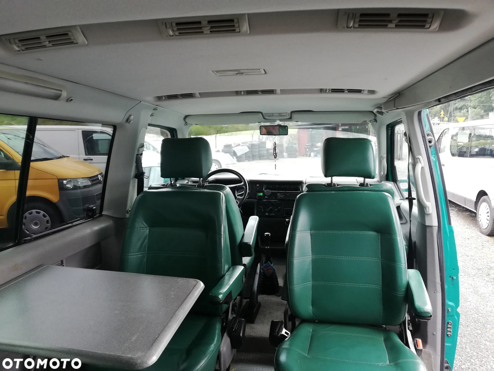 Volkswagen Multivan TDI - 21