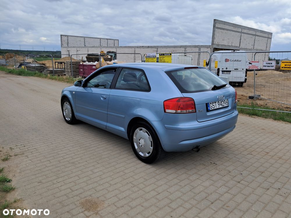 Audi A3 3-drzwiowe 1.6 Ambition - 6