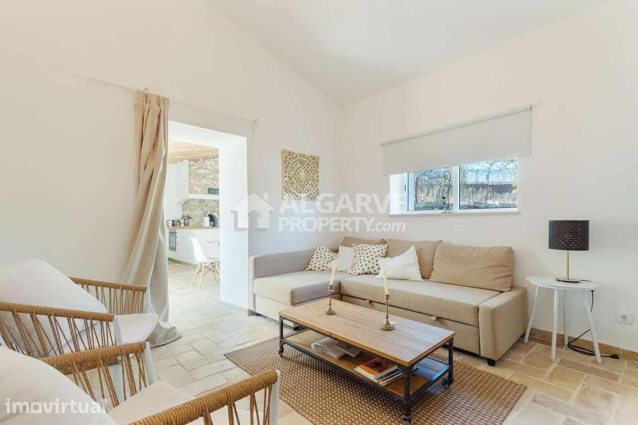 Moradia T3 renovada com piscina aquecida e rooftop em Boliqueime - Grande imagem: 2/37