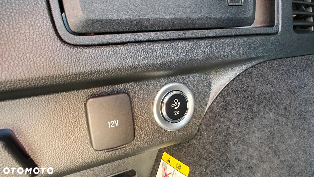 Ford Kuga - 16