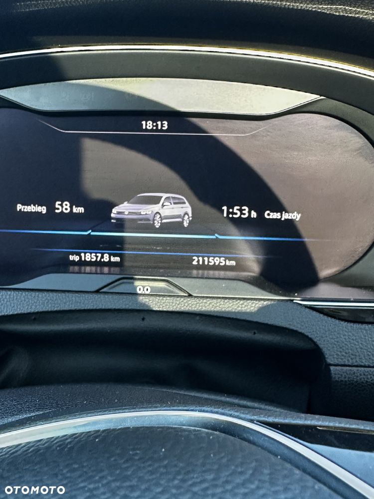 Volkswagen Passat 2.0 TDI SCR DSG 4Motion Business - 14