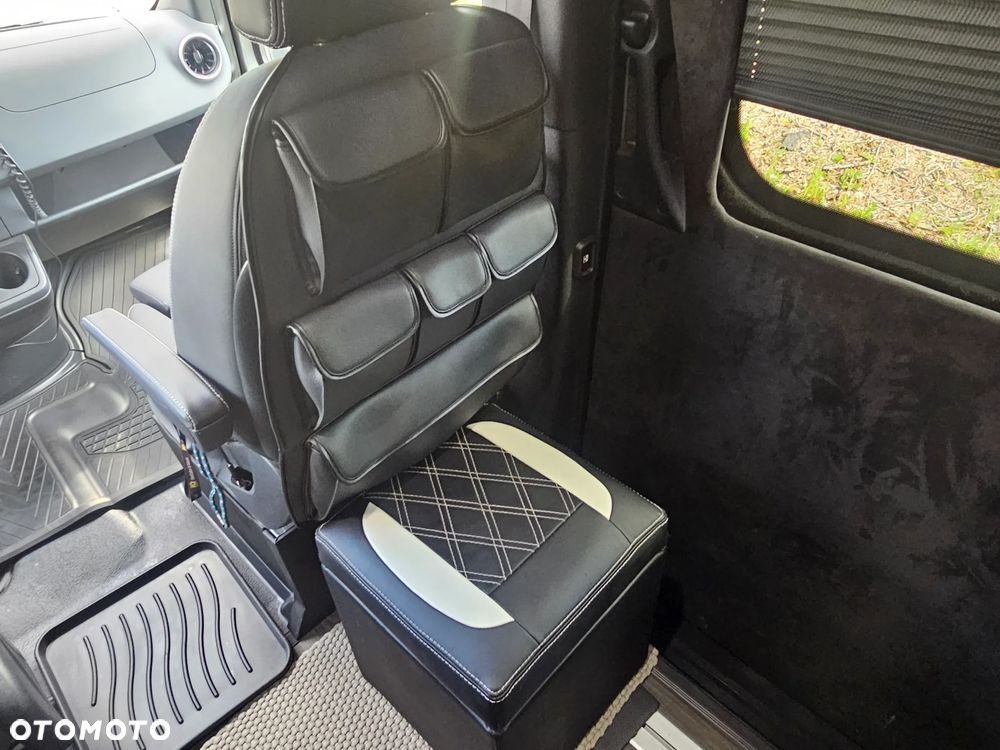 Mercedes-Benz SPRINTER - 10