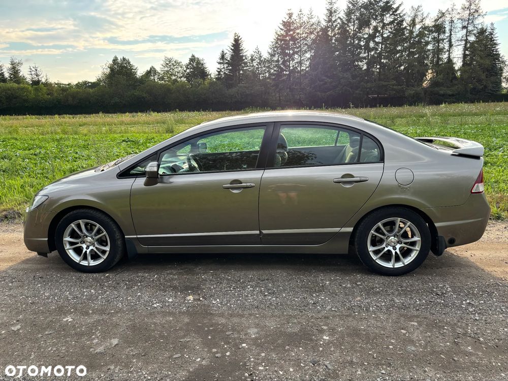 Honda Civic 1.8 Comfort - 2