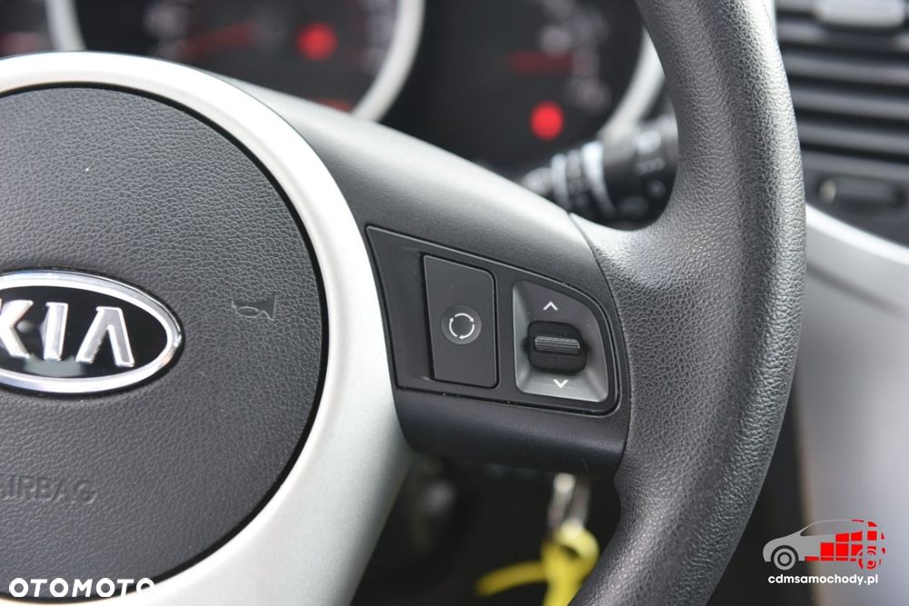 Kia Venga - 30