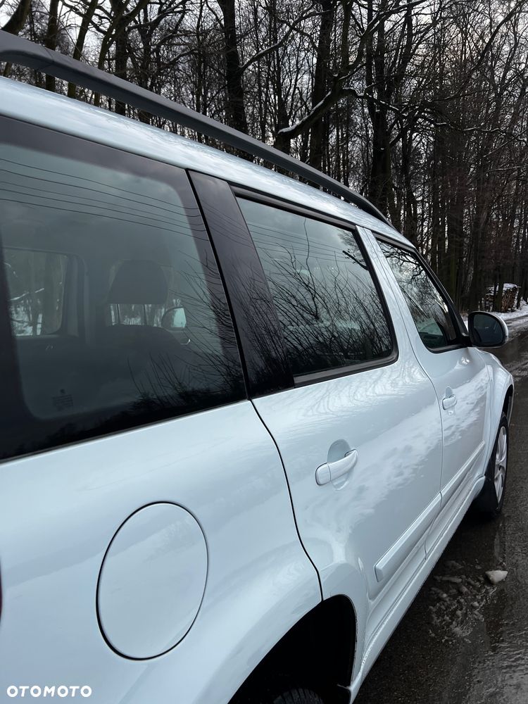 Skoda Yeti 2.0 TDI SCR 4x2 Ambition - 22