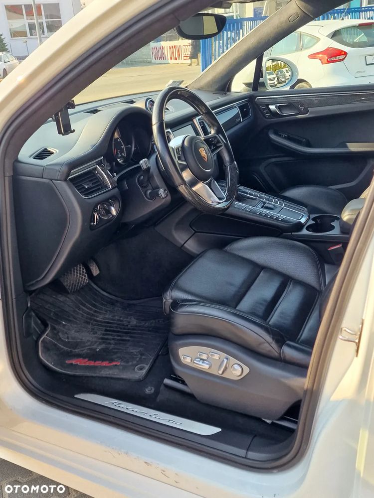 Porsche Macan Turbo PDK - 10