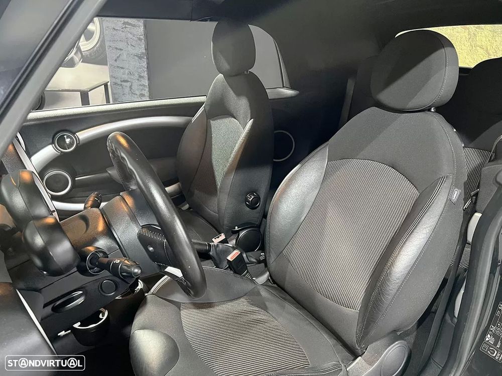 MINI Cabrio Cooper S - 12