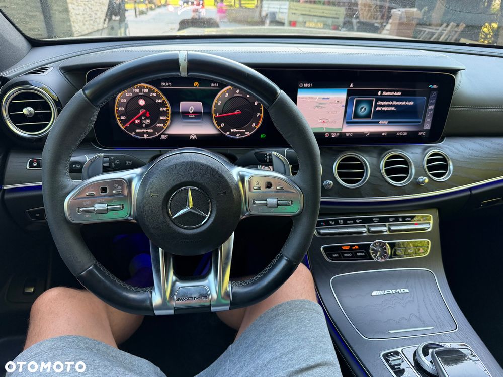 Mercedes-Benz Klasa E AMG 63 S 4Matic+ AMG Speedshift MCT-9G - 4