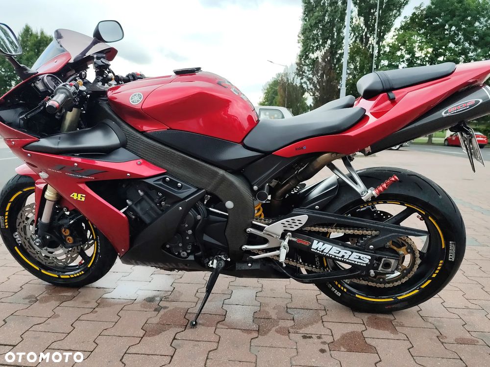 Yamaha R1 - 3
