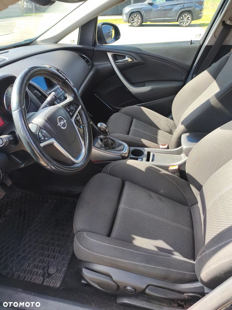Opel Astra 2.0 CDTI Exklusiv - 15