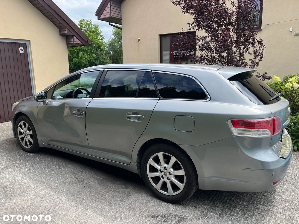 Toyota Avensis 2.0 D-4D Sol plus - 2