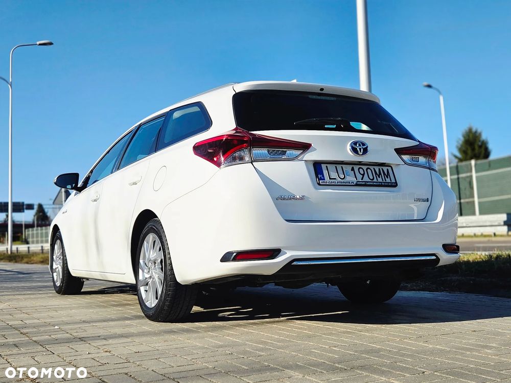 Toyota Auris - 5