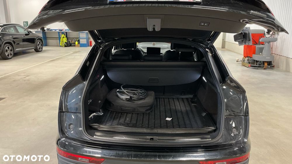 Audi Q5 Sportback - 10