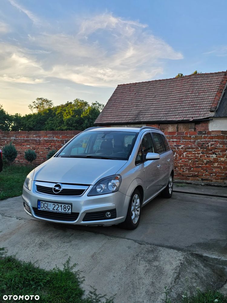 Opel Zafira 1.9 CDTI Cosmo - 1