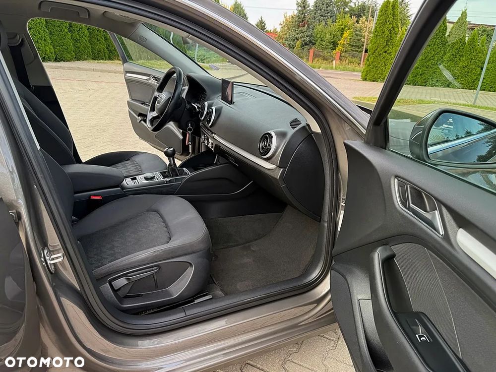 Audi A3 Sportback 1.4 TFSI Attraction - 17