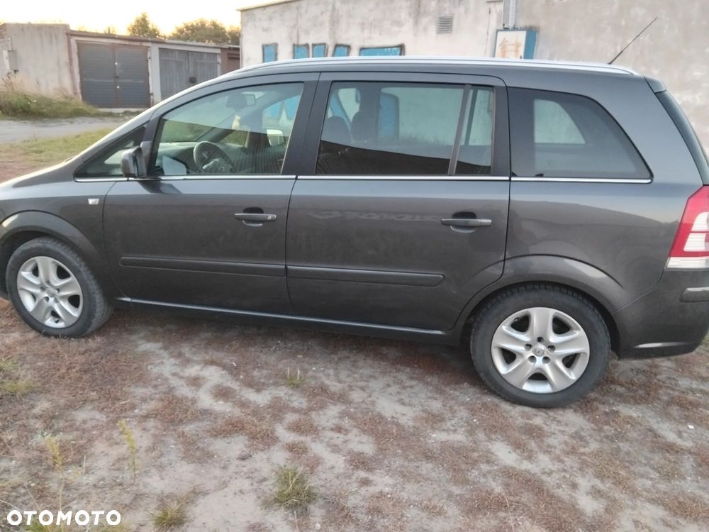 Opel Zafira - 20