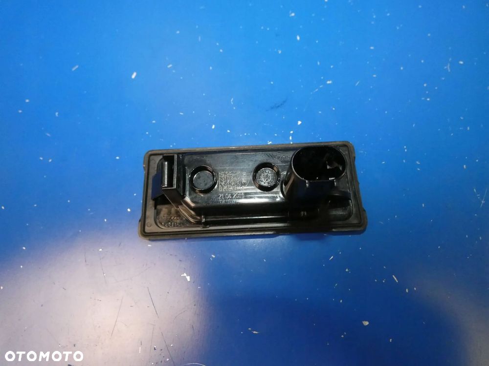 JAGUAR XF X260 LAMPKA OŚWIETLENIE TABLICY REJESTRACYJNEJ - 2