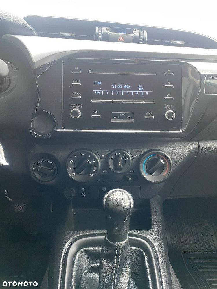 Toyota Hilux - 14