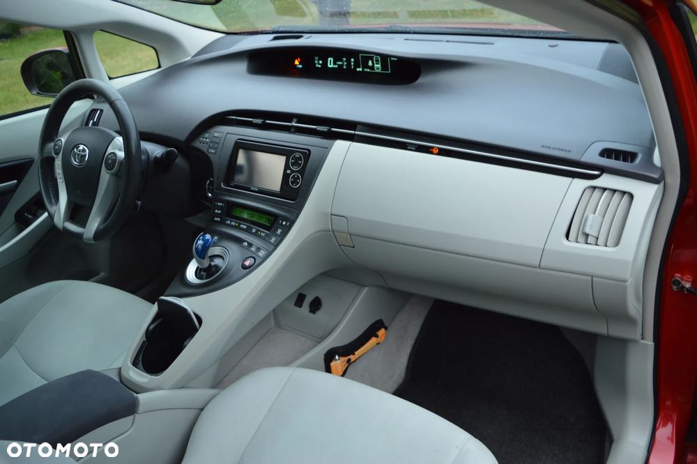 Toyota Prius 1.8 HSD Prestige - 22