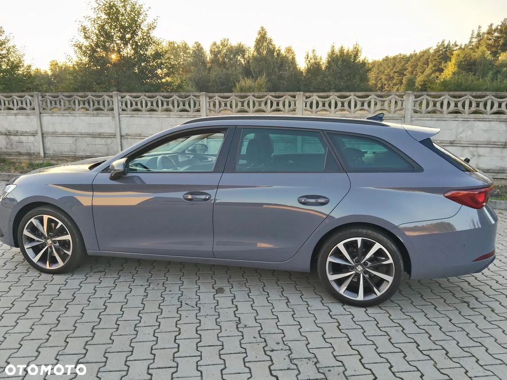 Seat Leon Sportstourer 2.0 TDI FR DSG - 10