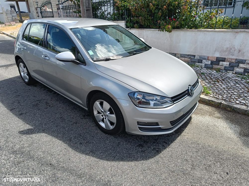 VW Golf 1.6 TDi Trendline BlueMotion - 10