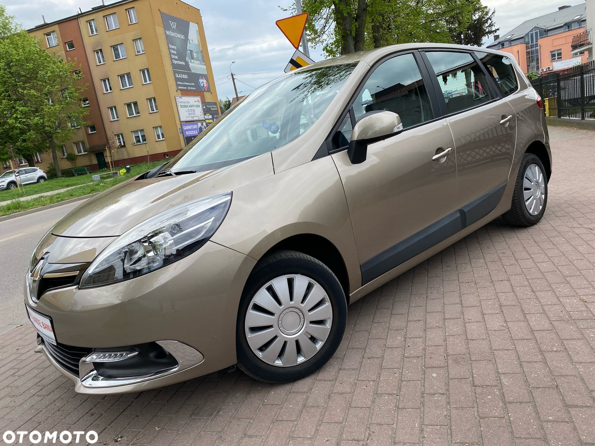 Renault Scenic 1.5 dCi Dynamique - 3